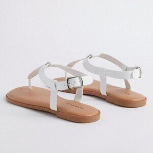Torrid NWOT White Sandals